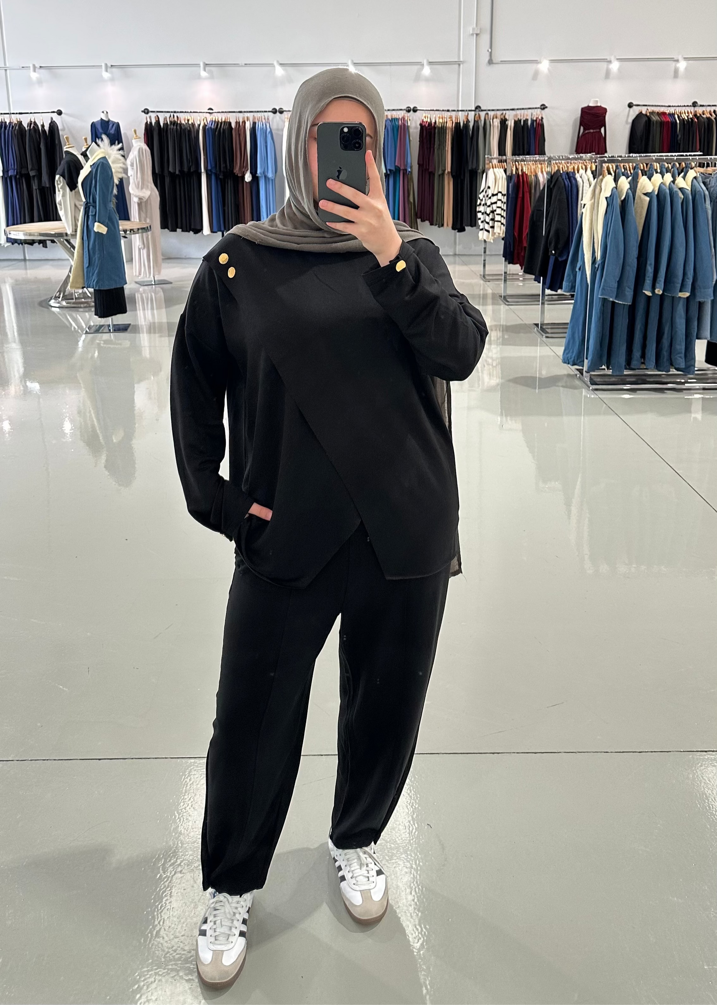 Dina Asymmetrical Set