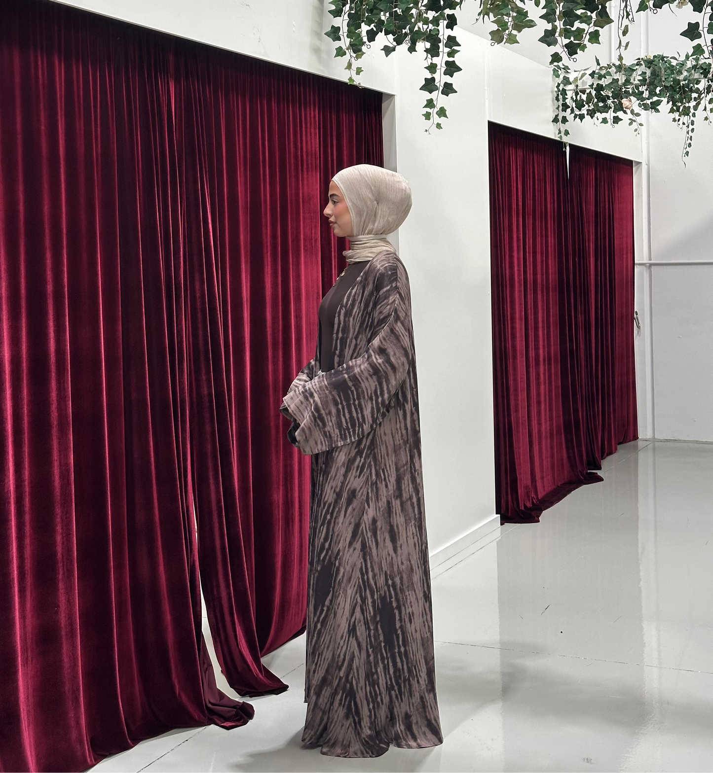 Rylan Open Abaya