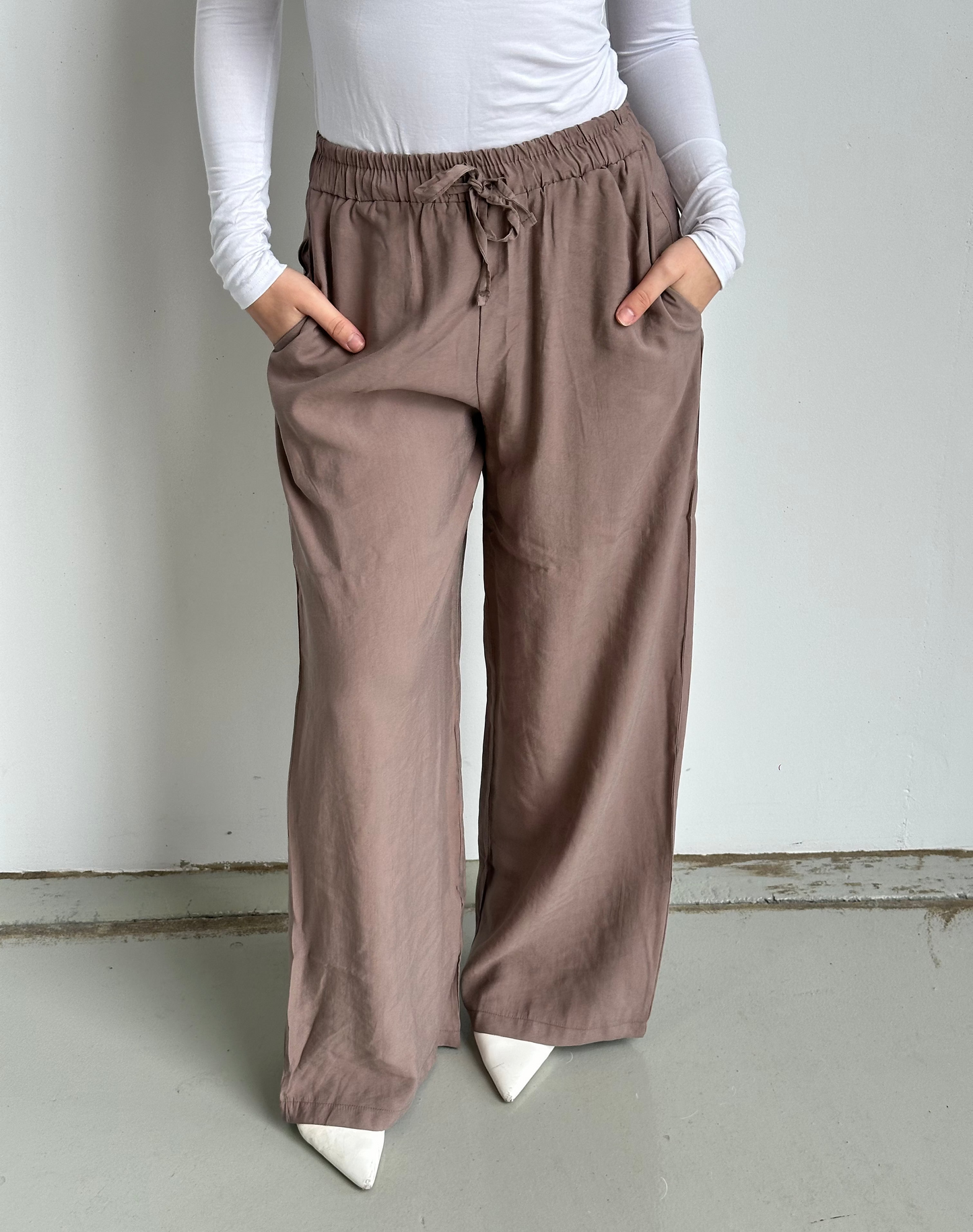Tia Linen Pant