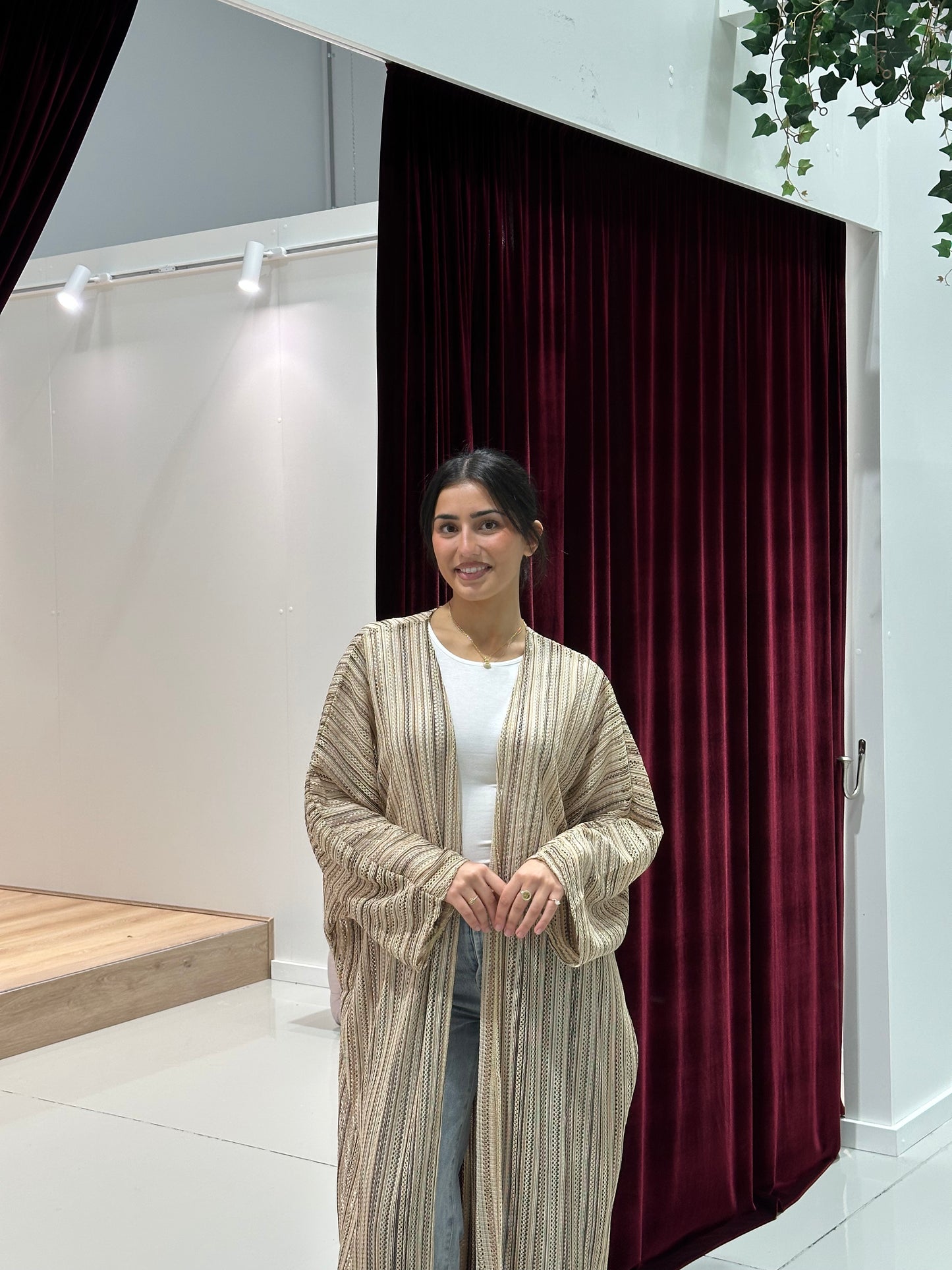 Lyla Open Abaya