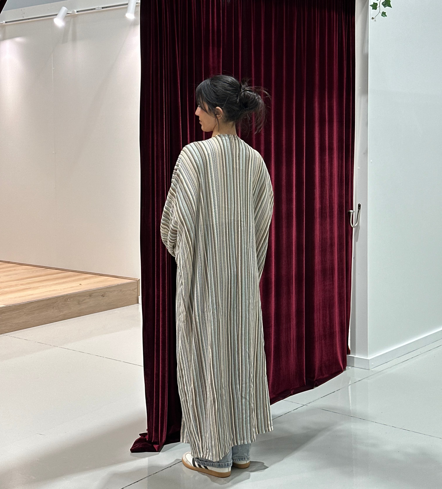 Lyla Open Abaya