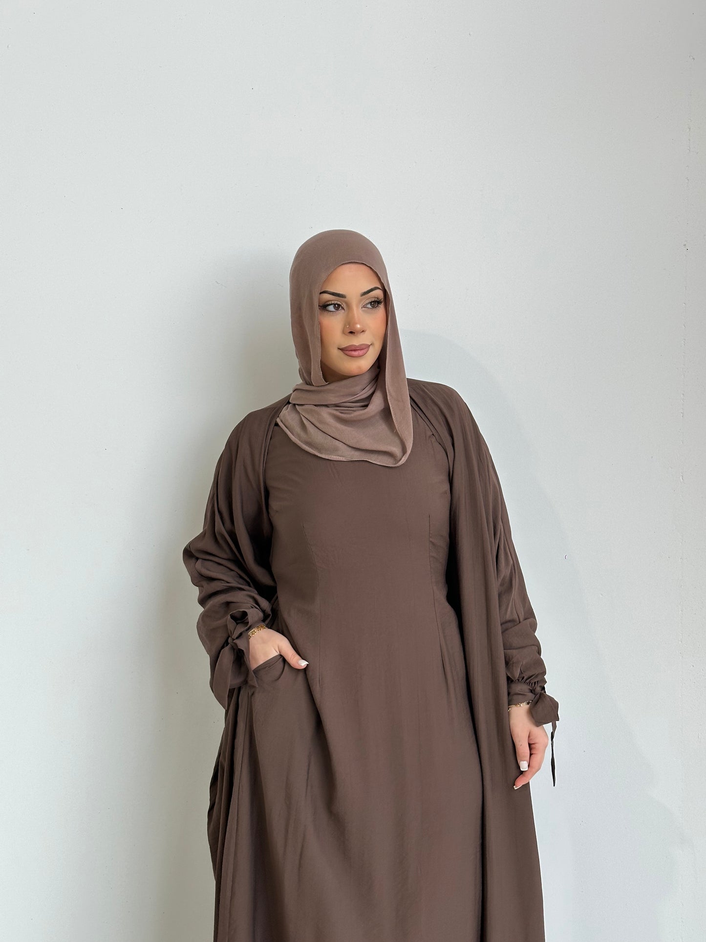 Kiara Abaya Set