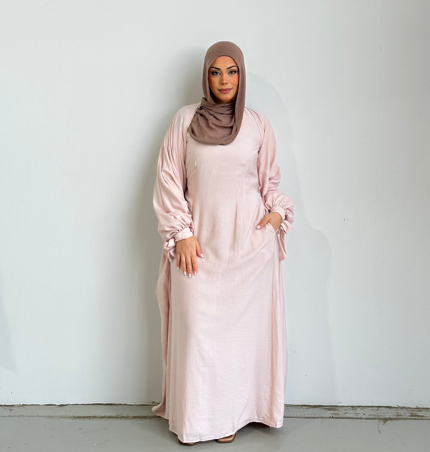 Kiara Abaya Set