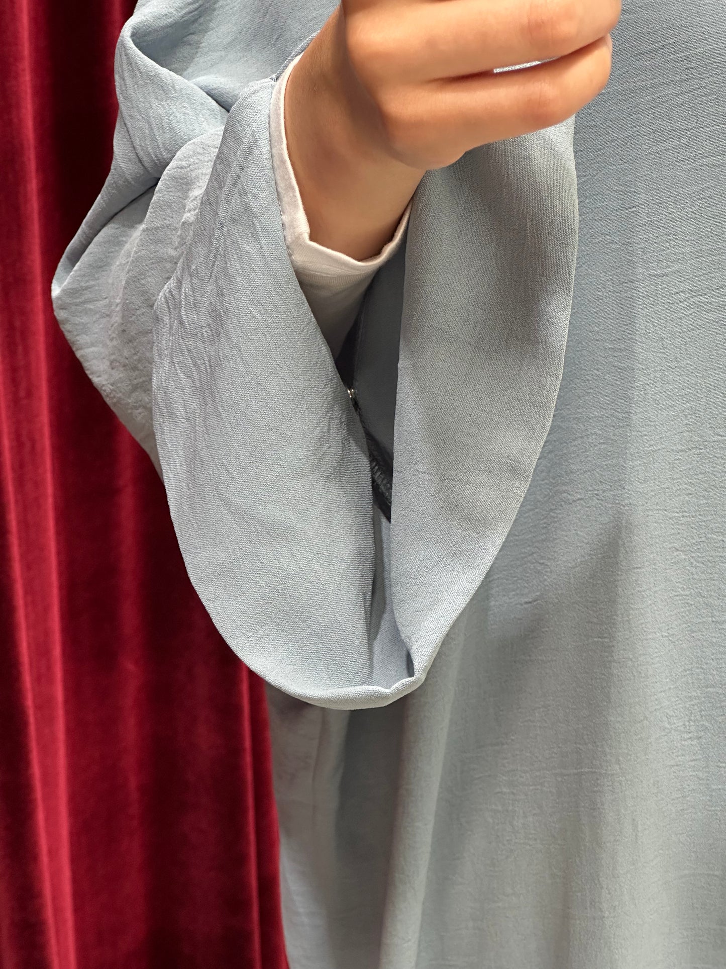 Nila Batwing Open Abaya