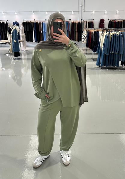 Dina Asymmetrical Set