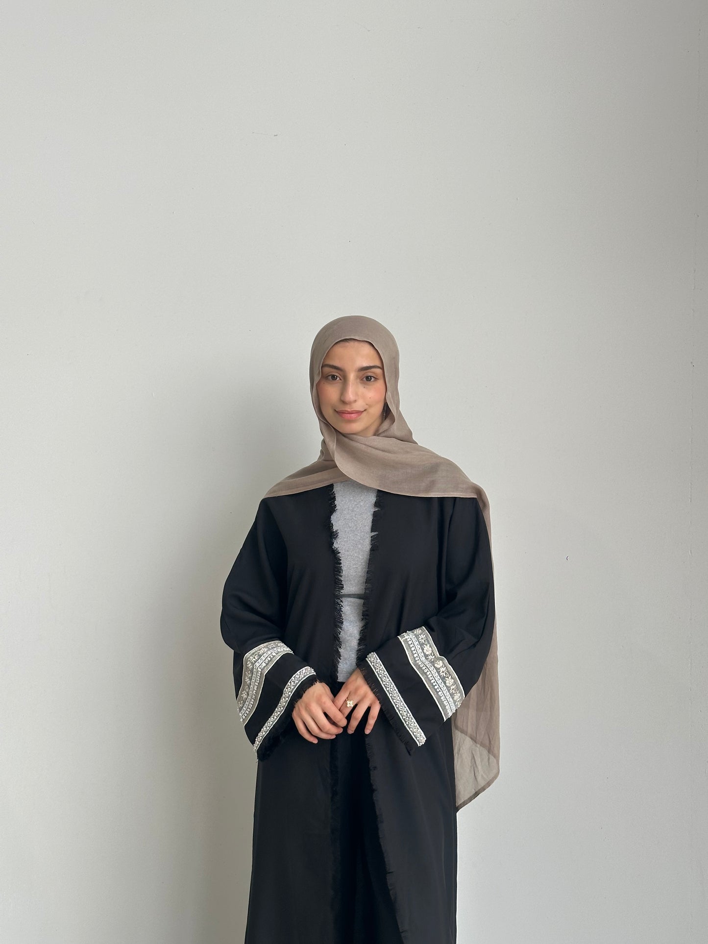 Amirah Open Abaya
