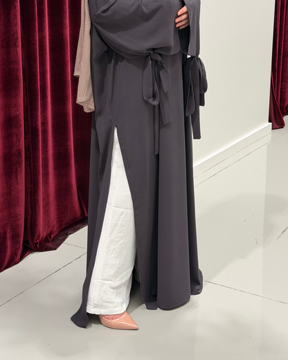 Nuha Split Abaya