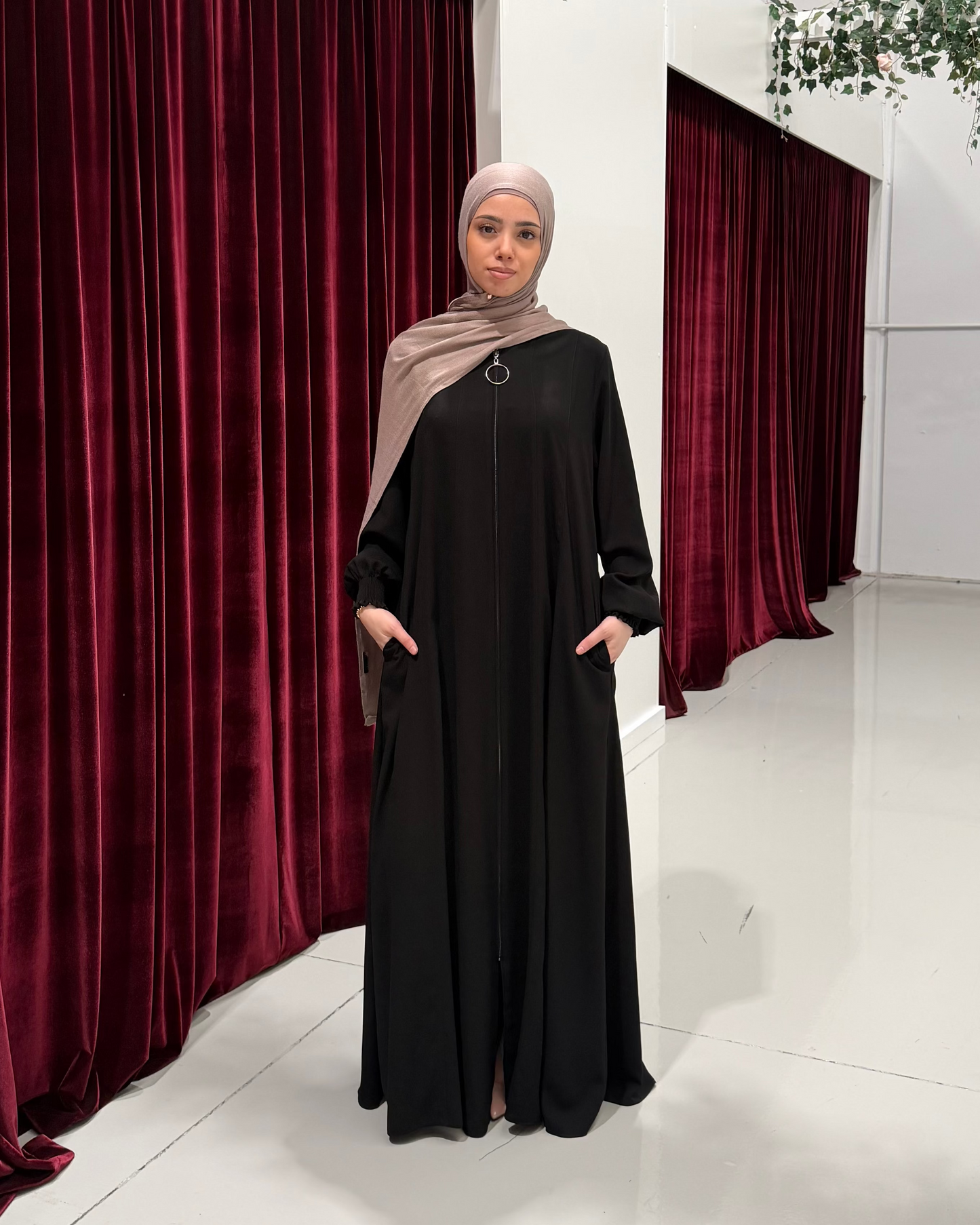Loop Abaya