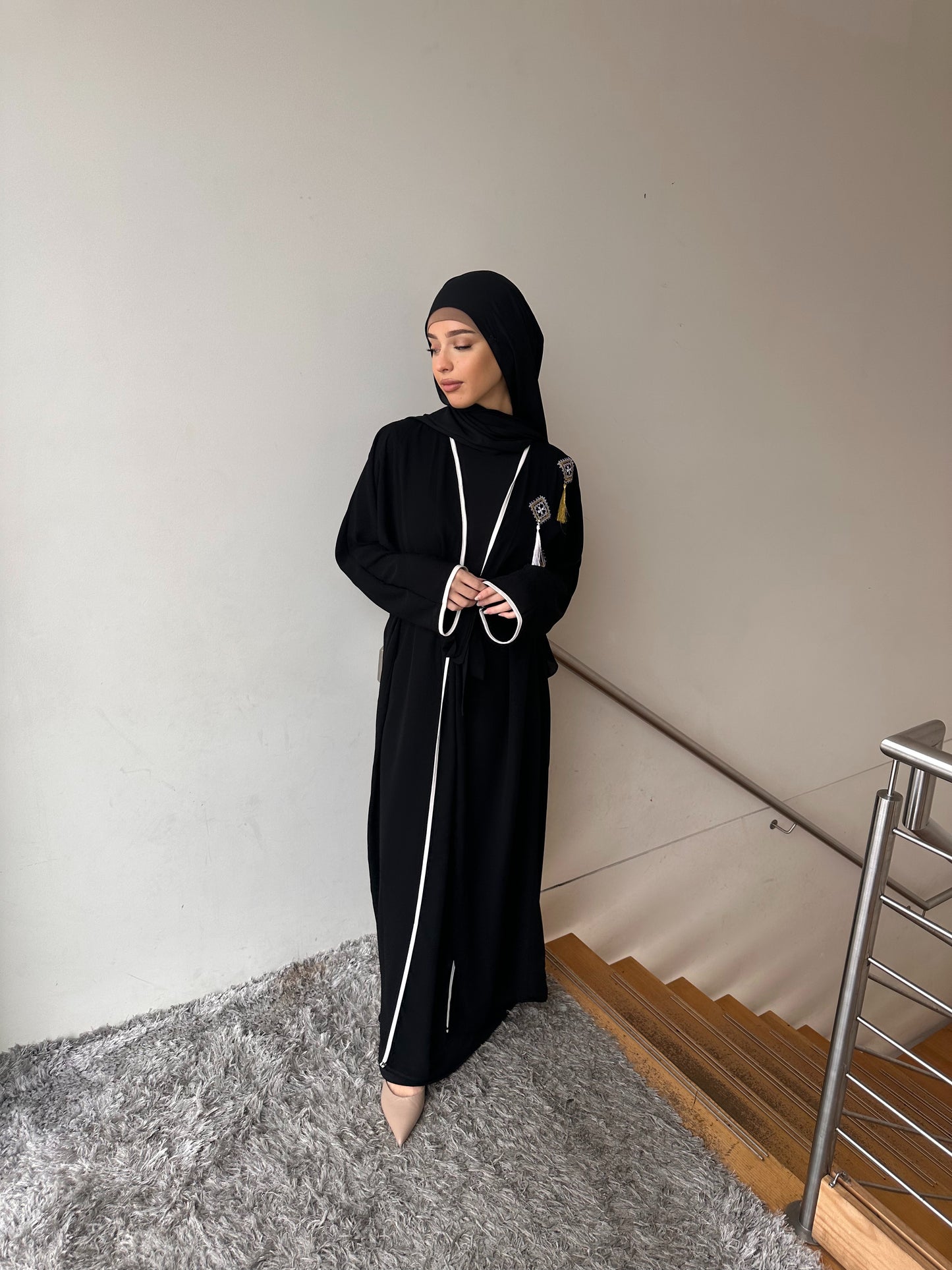 Nada Tassel Open Abaya