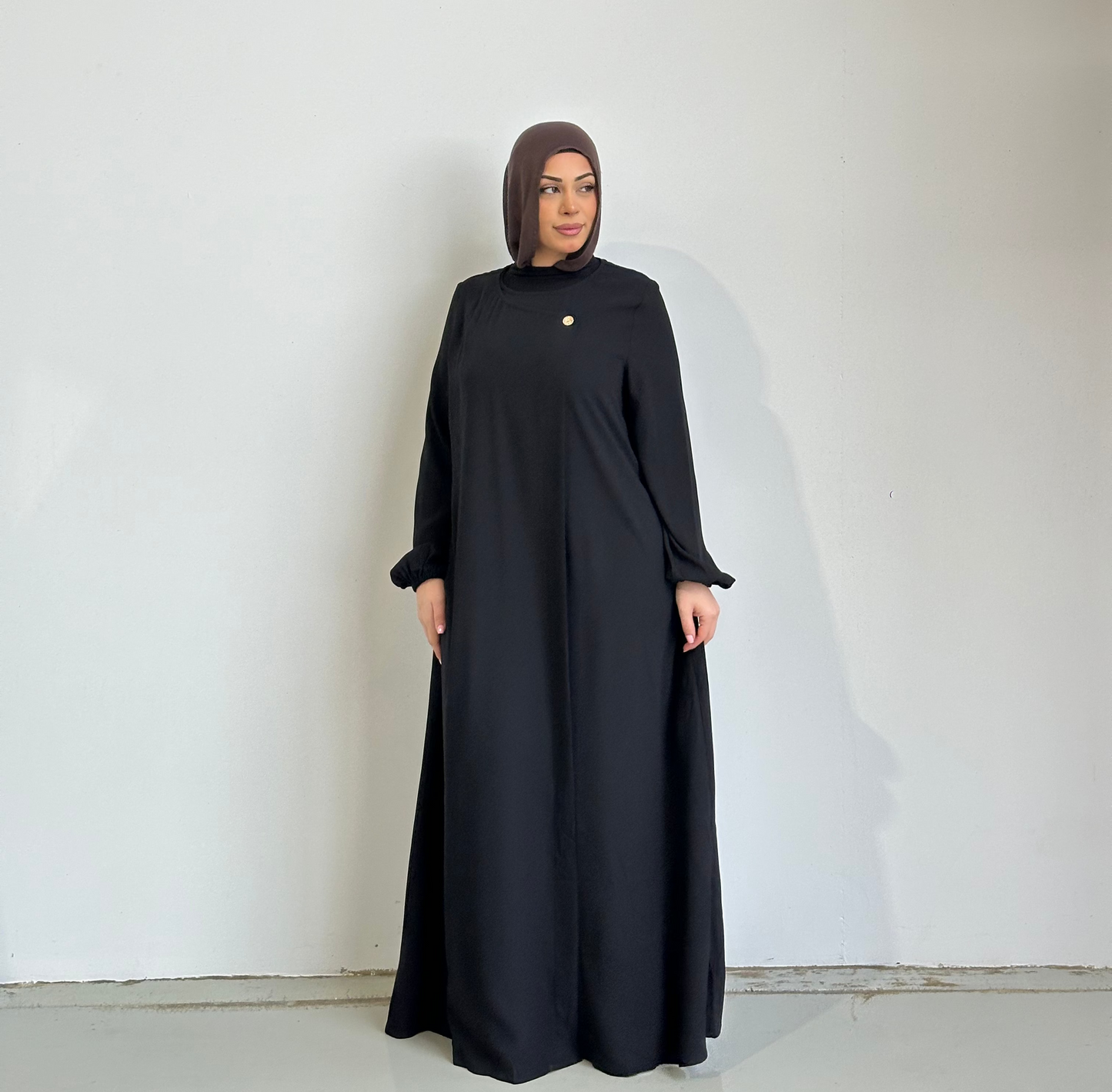 Manar Tie Abaya