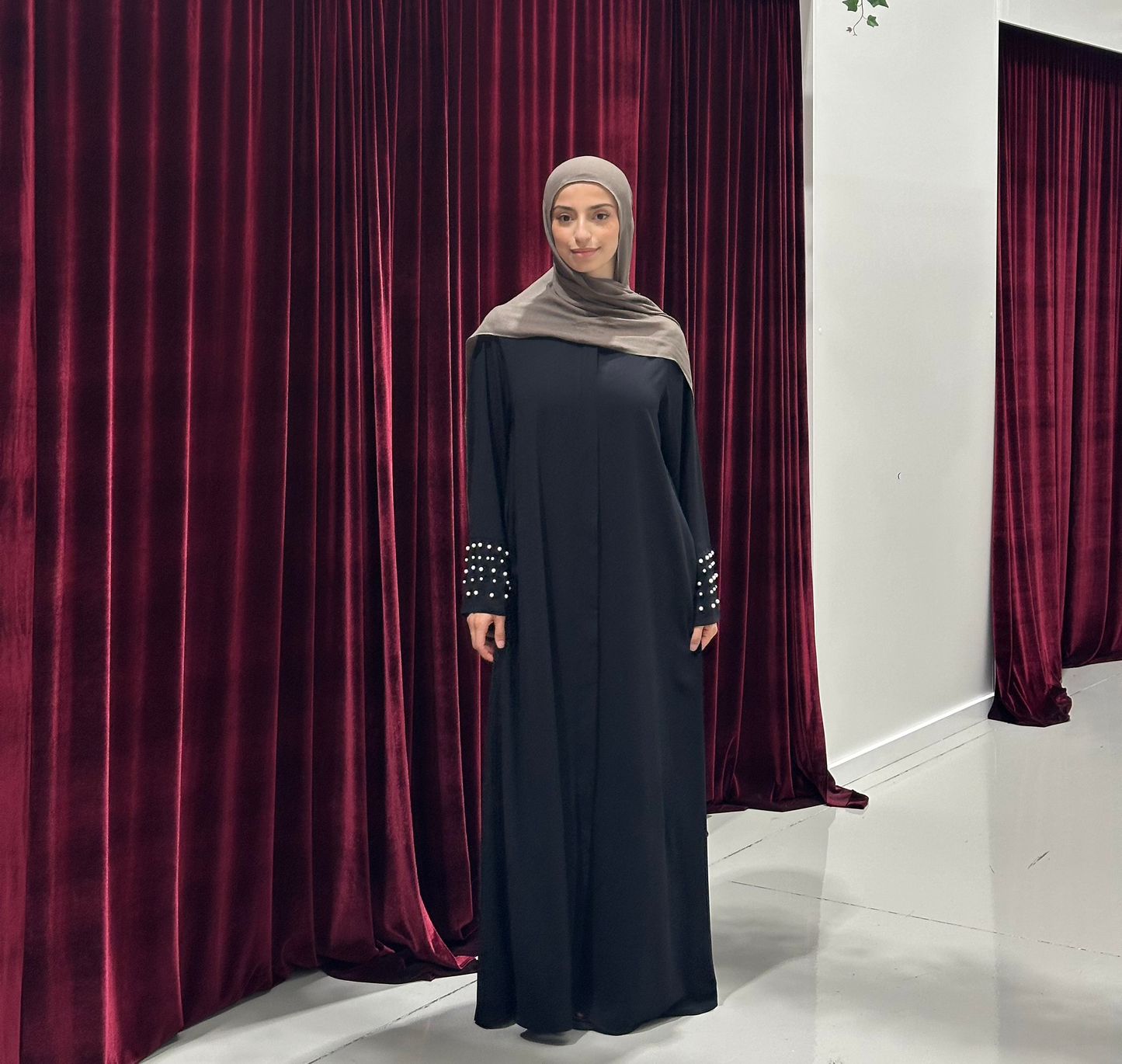 Amal Pearl Abaya