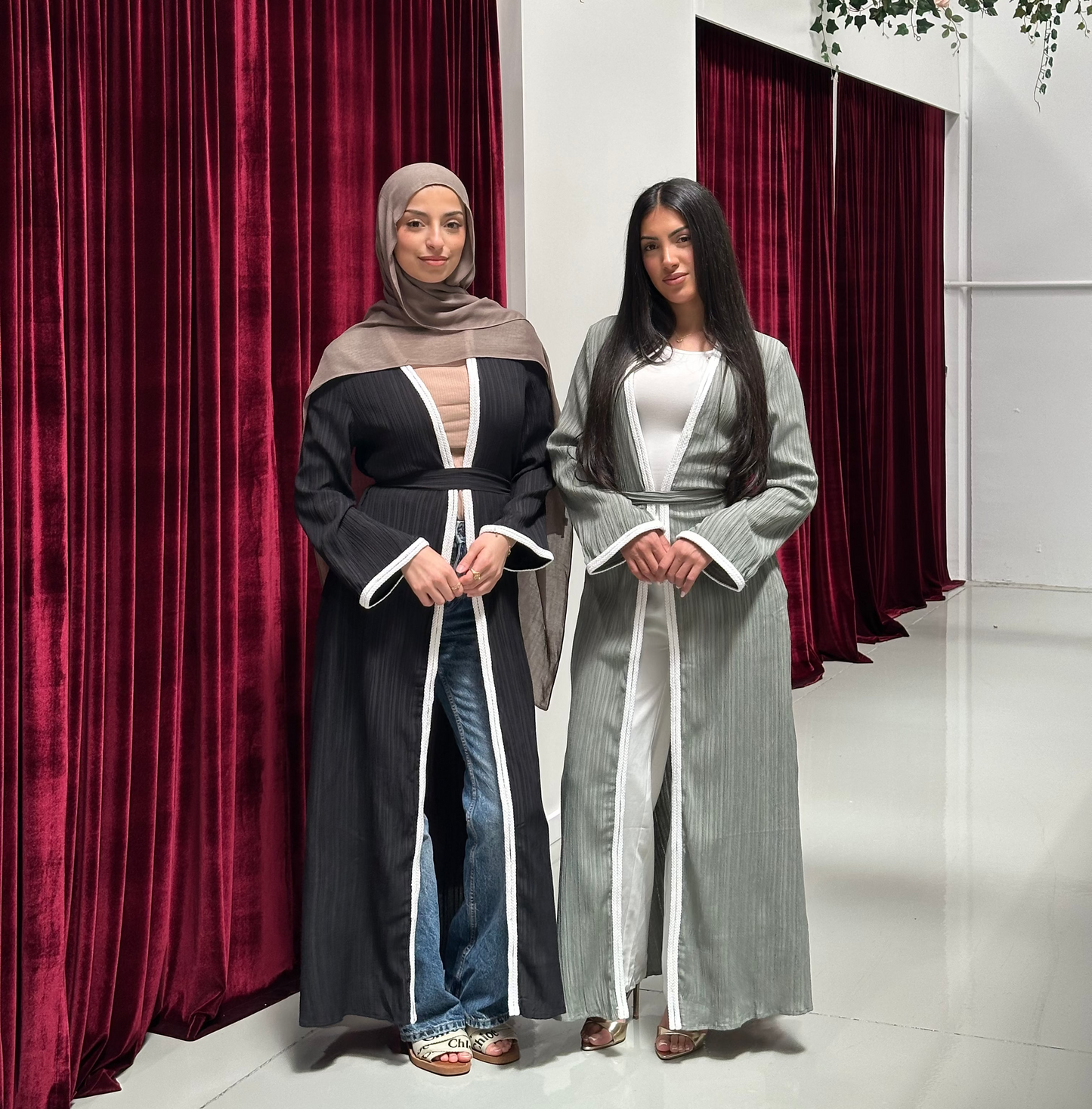 Aurora Open Abaya