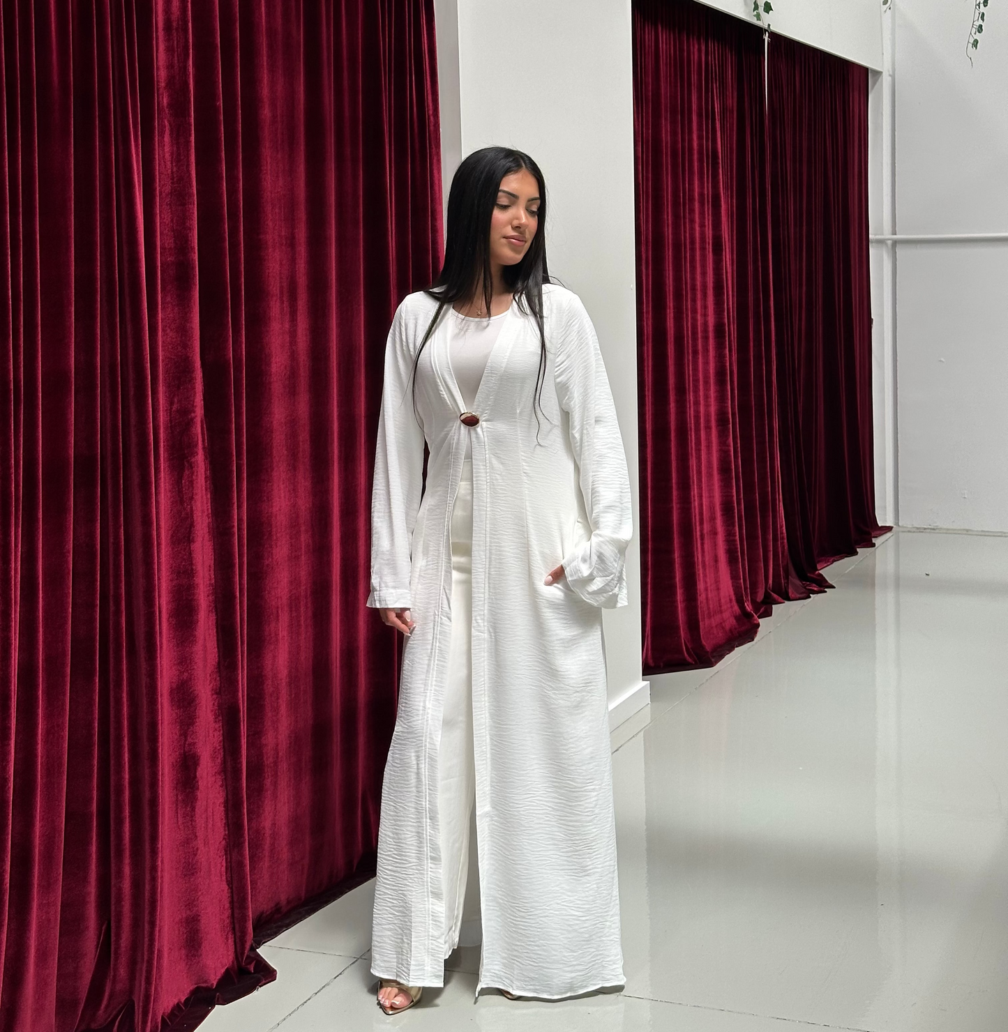 Nadine Open Abaya