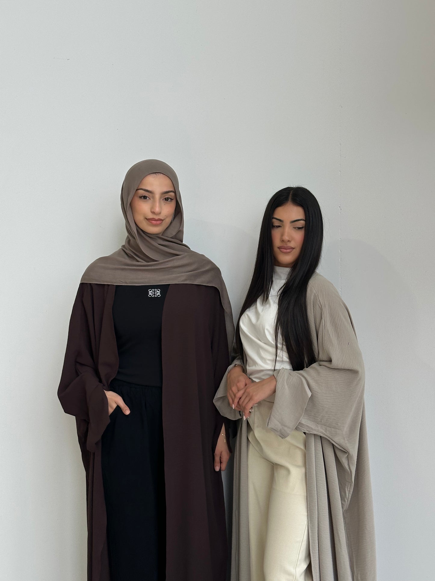 Nila Batwing Open Abaya