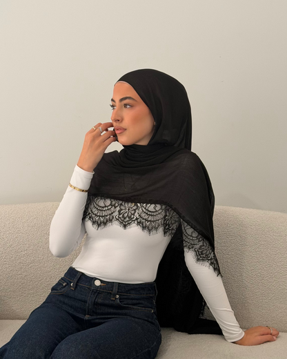 Black Lace Modal