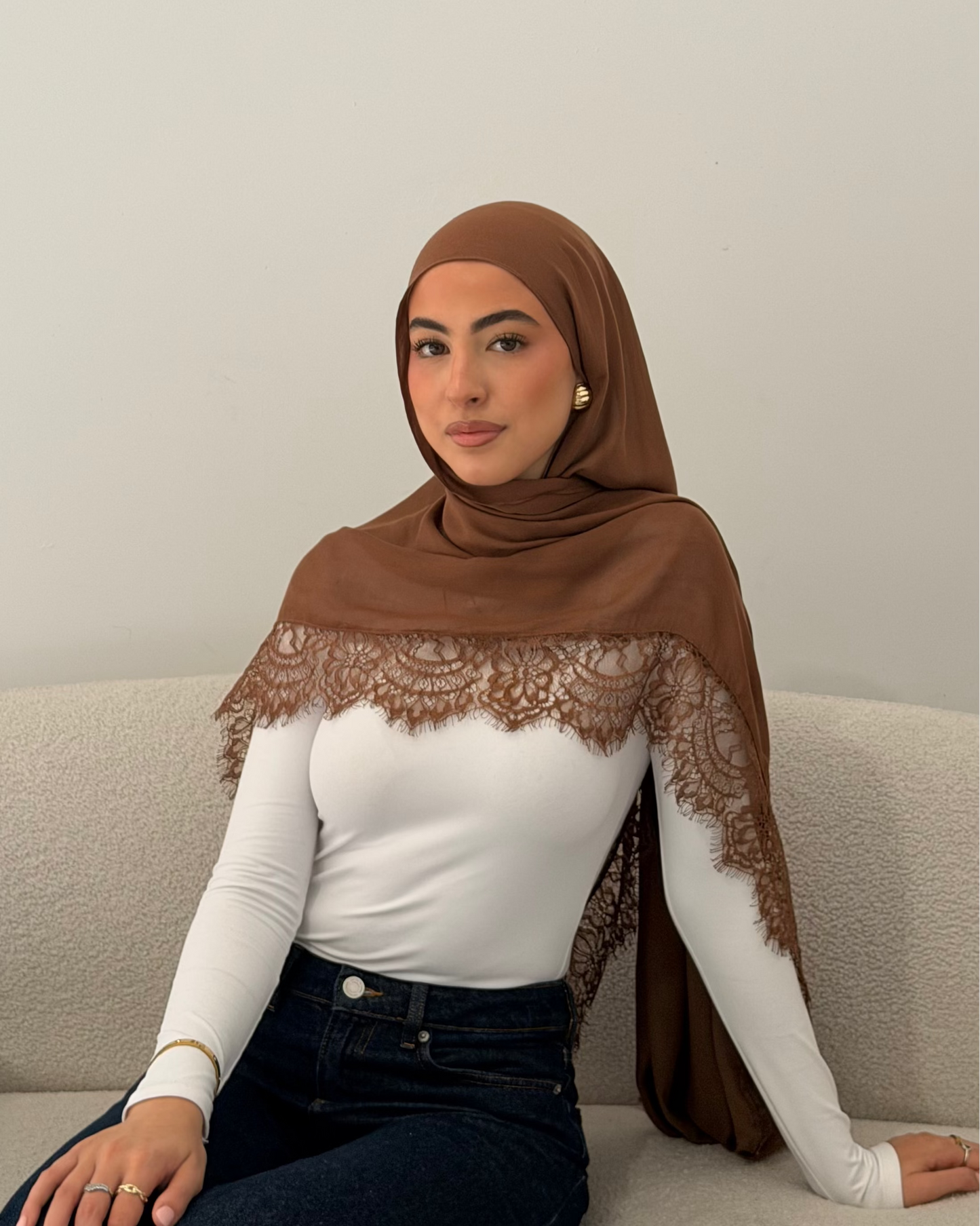 Brown Lace Modal