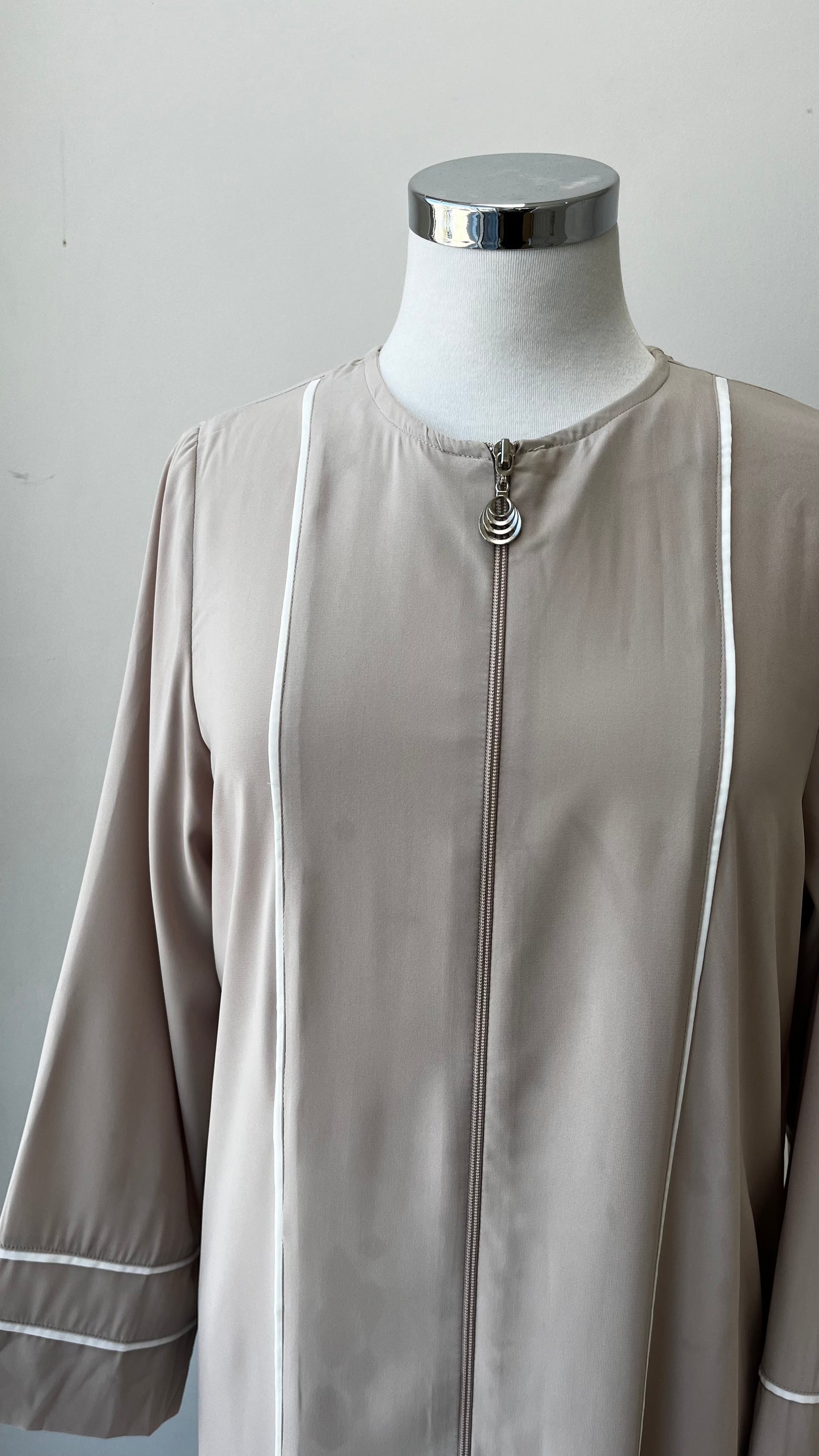 Dahlia Zip Abaya